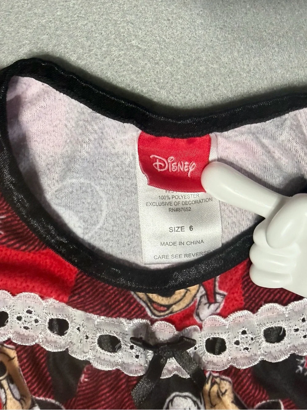 Disney Night Gown Minnie Mouse s6 Girls Red/Black Long Sleeve - Picture 2 of 6